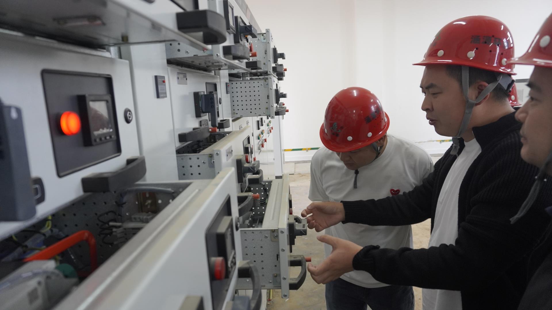 涵源環(huán)保考察團(tuán)隊(duì)